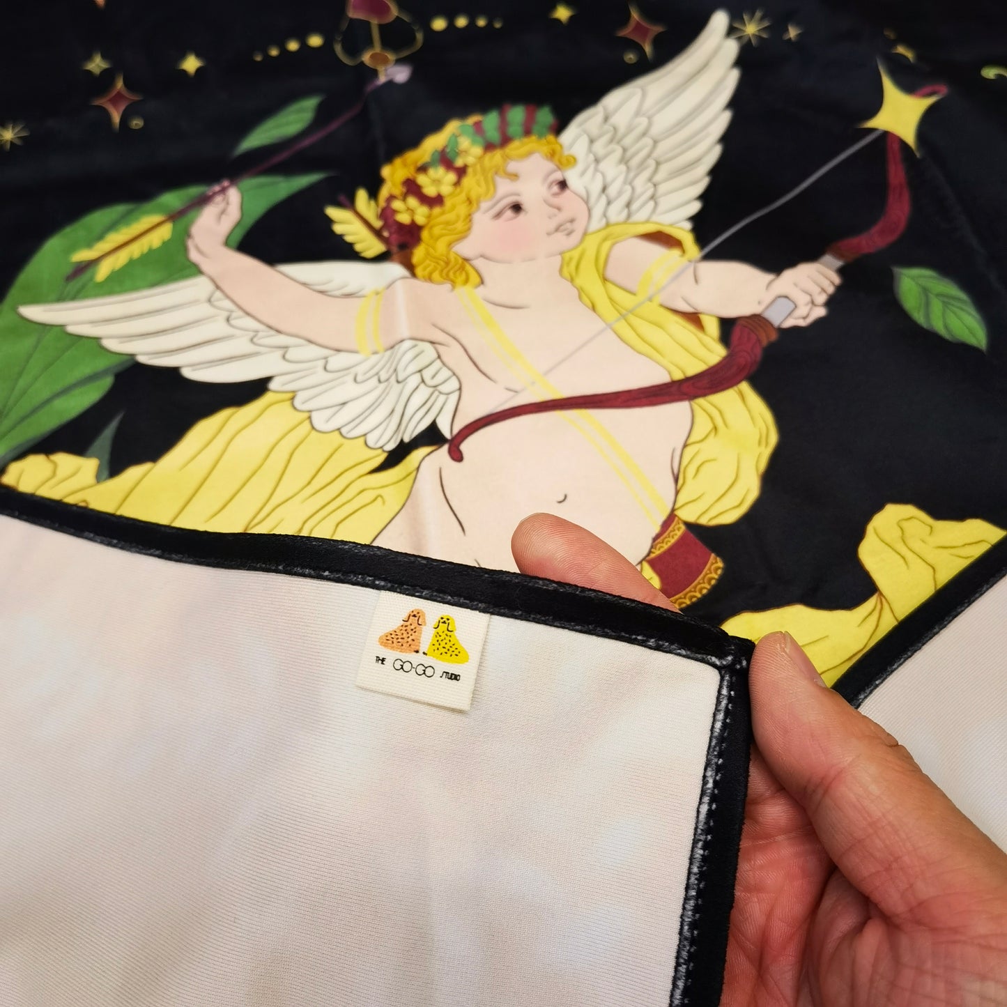 Wonderland -- Angel Reading Cloth