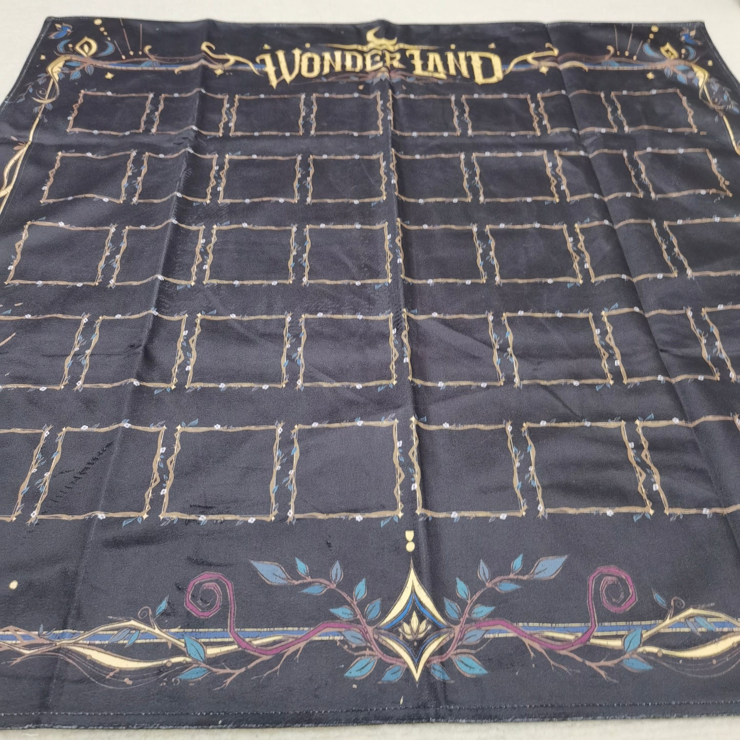 Wonderland Spread Cloth